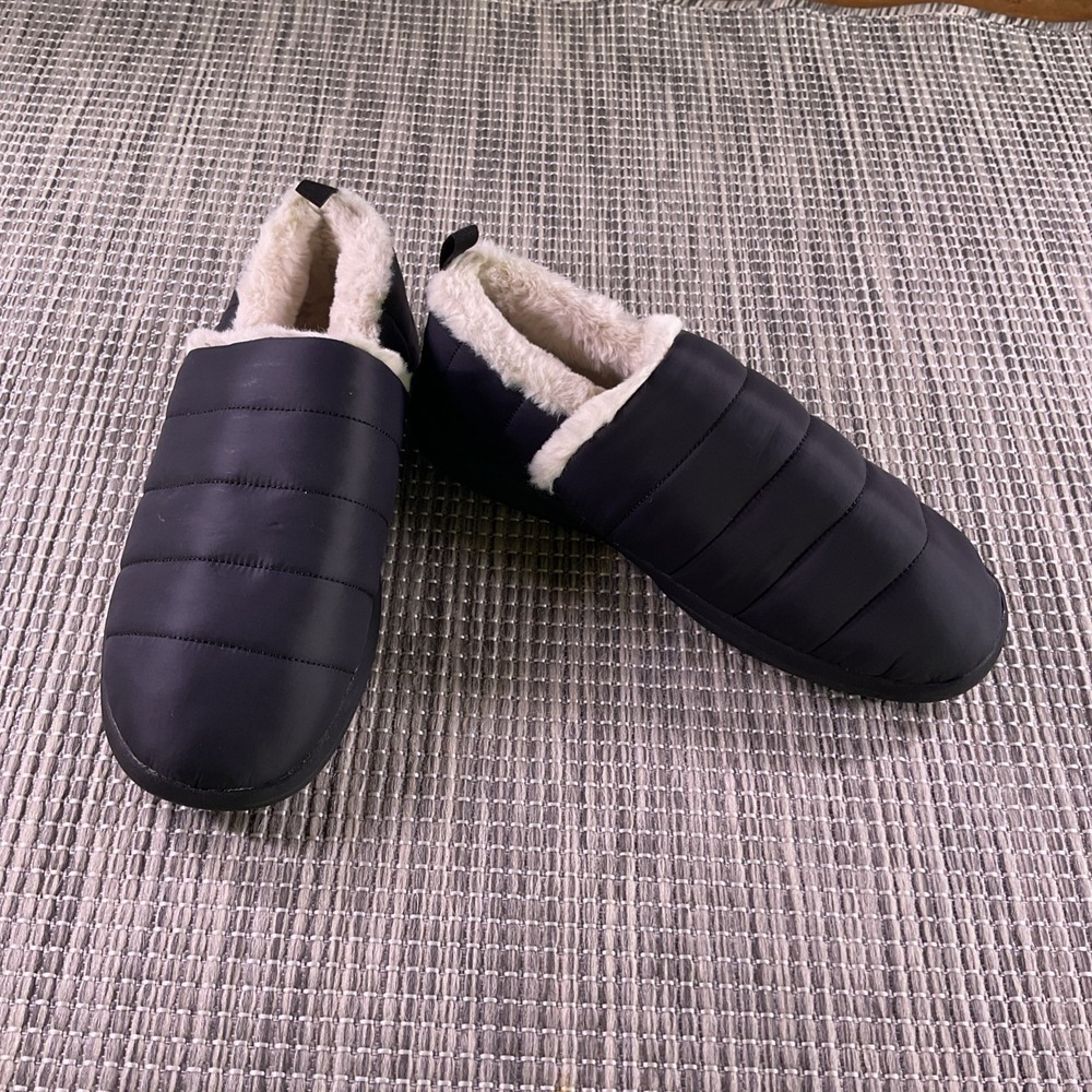 Vionic Women Puffer Slippers Black Quilted Faux Fur Lining Size 8 Orthotic Shoes